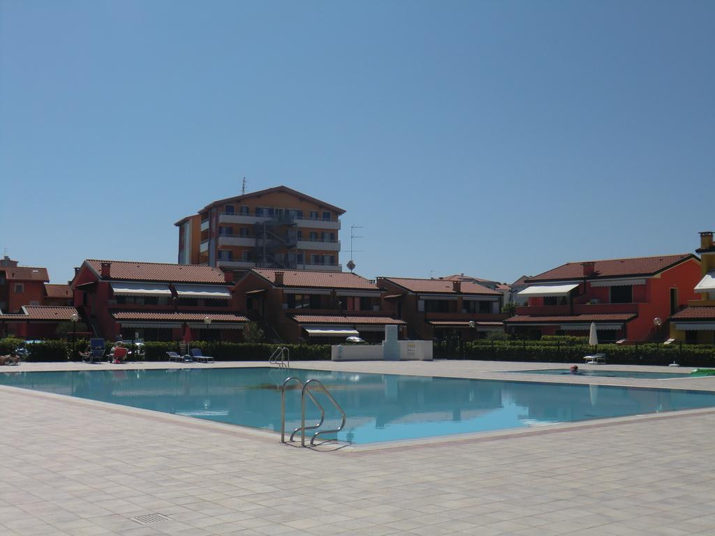 Villaggio Dei Fiori Con Piscina Apartment